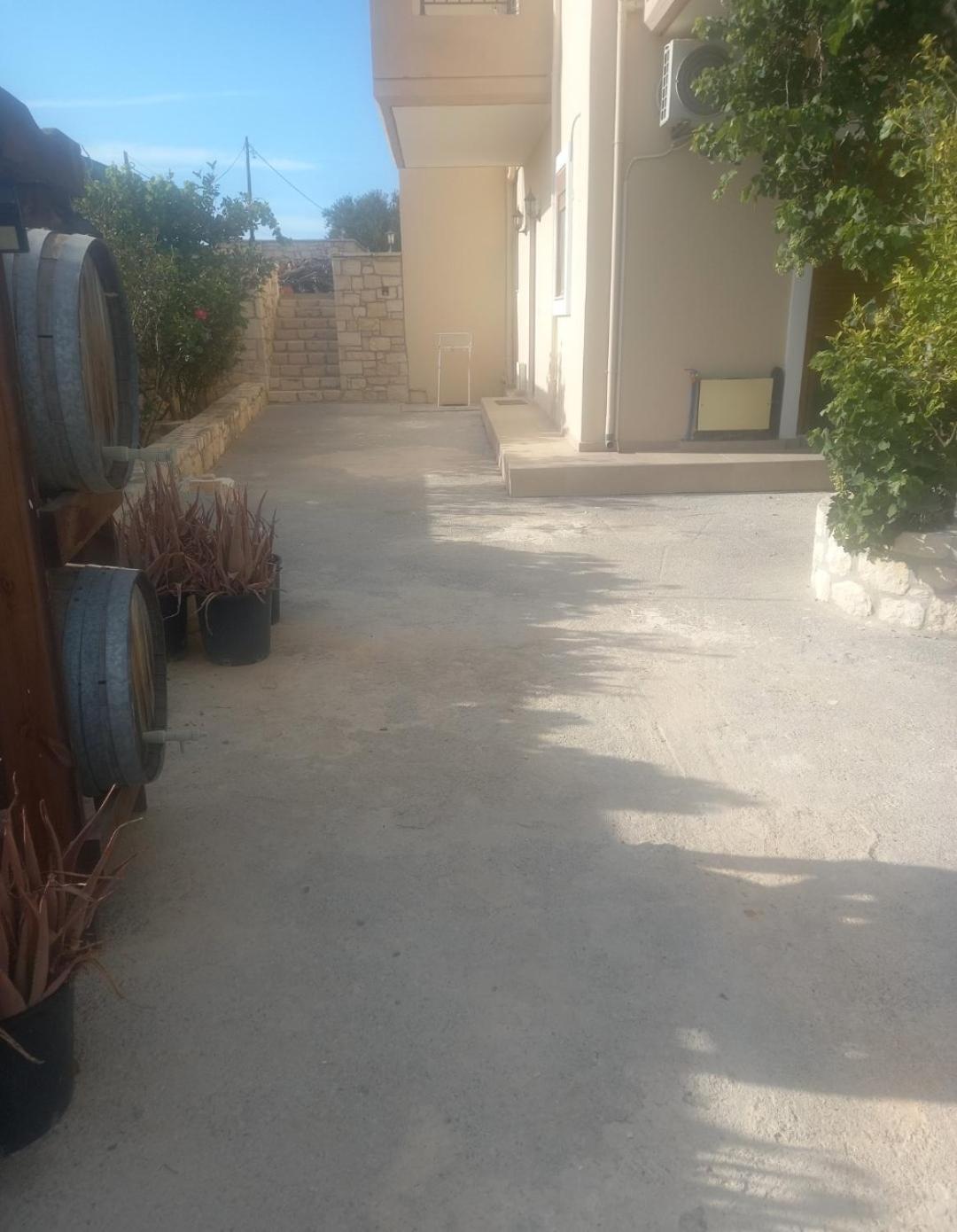 New Close To Medical Center With Garden Apartamento