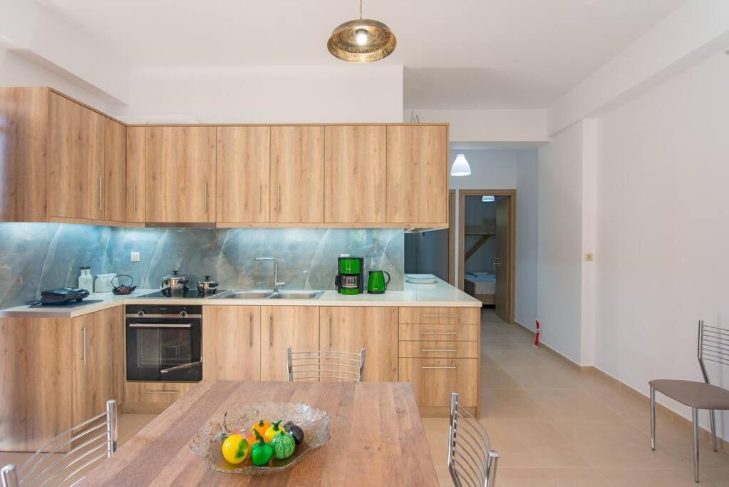 Apartment New Close To Medical Center With Garden Heraklion (Crete)